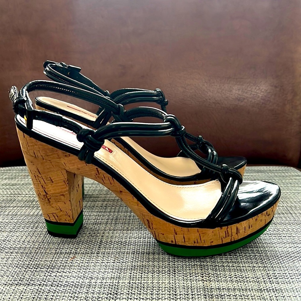 Like New Prada Cork Platform Sandals! Black Patent with Green Detail. 38.5 fit 8